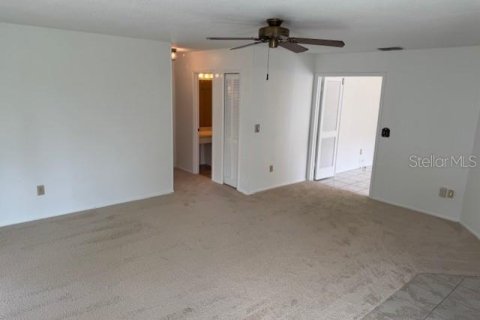 House in Brandon, Florida 3 bedrooms, 182.92 sq.m. № 1803426 - photo 8