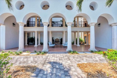 Condo in Placida, Florida, 2 bedrooms  № 1754977 - photo 8