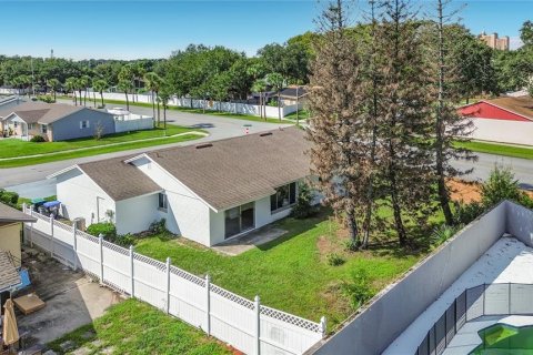 Villa ou maison à vendre à Orlando, Floride: 3 chambres, 111.85 m2 № 2425482 - photo 28