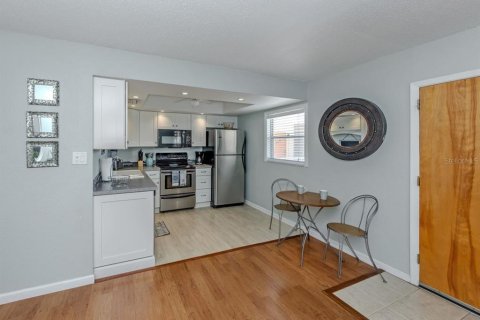 Condominio en venta en Venice, Florida, 2 dormitorios, 65.59 m2 № 2198962 - foto 9