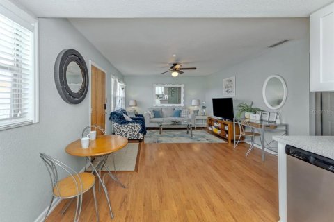 Condominio en venta en Venice, Florida, 2 dormitorios, 65.59 m2 № 2198962 - foto 7