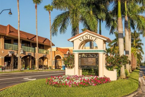 Condominio en venta en Venice, Florida, 2 dormitorios, 65.59 m2 № 2198962 - foto 22