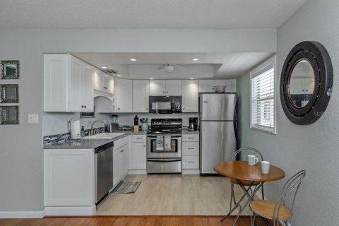 Condominio en venta en Venice, Florida, 2 dormitorios, 65.59 m2 № 2198962 - foto 6