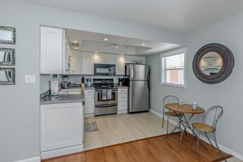 Condominio en venta en Venice, Florida, 2 dormitorios, 65.59 m2 № 2198962 - foto 10