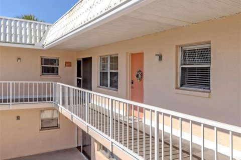 Condominio en Venice, Florida, 2 dormitorios № 2198962