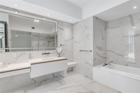 Купить кондоминиум в Авентура, Флорида 4 спальни, 317.26м2, № 1936369 - фото 24