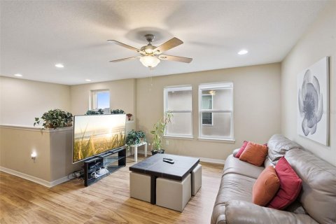Villa ou maison à vendre à Sanford, Floride: 5 chambres, 269.79 m2 № 2430357 - photo 19