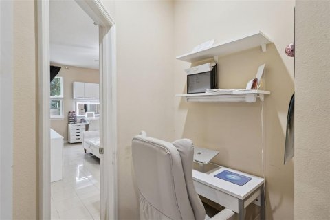 Villa ou maison à vendre à Sanford, Floride: 5 chambres, 269.79 m2 № 2430357 - photo 27