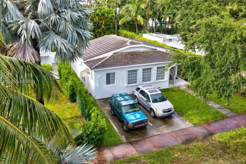 Villa ou maison à vendre à Miami Beach, Floride: 3 chambres, 158.12 m2 № 2262571 - photo 5