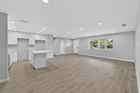 Купить виллу или дом в Брейдентон, Флорида 4 комнаты, 162.58м2, № 2203817 - фото 14