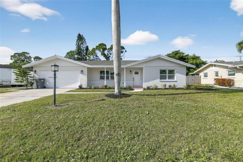 Casa en Bradenton, Florida 3 dormitorios, 162.58 m2 № 2203817