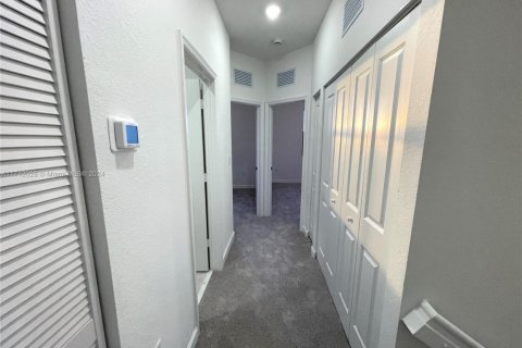 Touwnhouse à louer à Miami, Floride: 3 chambres № 1694702 - photo 9