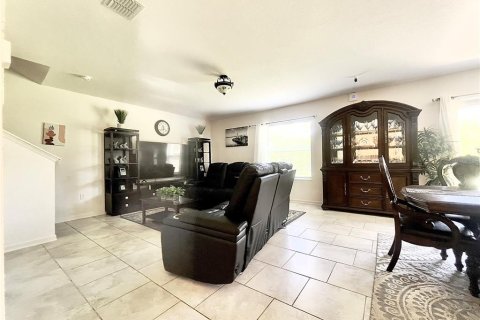 Casa en venta en Leesburg, Florida, 4 dormitorios, 244.8 m2 № 1876634 - foto 24