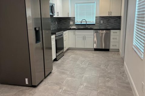 Appartement à louer à Largo, Floride: 2 chambres, 81.75 m2 № 1837305 - photo 8