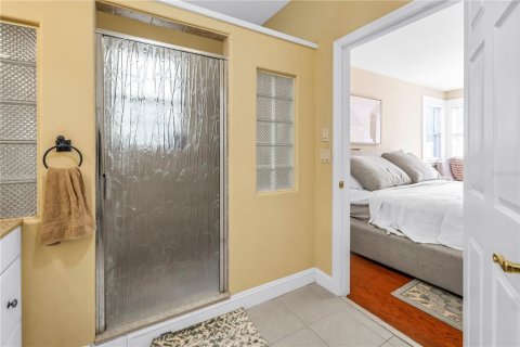 House in Saint Petersburg, Florida 5 bedrooms, 347.45 sq.m. № 1879578 - photo 25