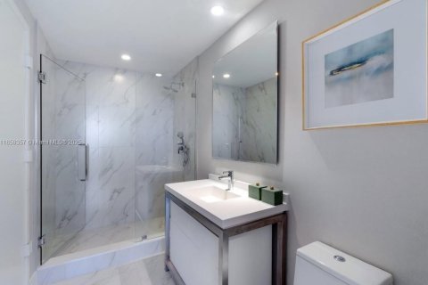 Copropriété à vendre à Sunrise, Floride: 2 chambres, 117.24 m2 № 1981002 - photo 4