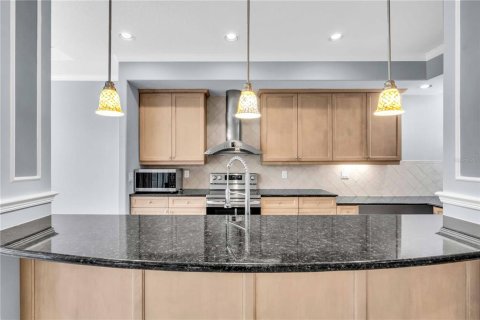 Condominio en alquiler en University Park, Florida, 2 dormitorios, 144.65 m2 № 1911917 - foto 12
