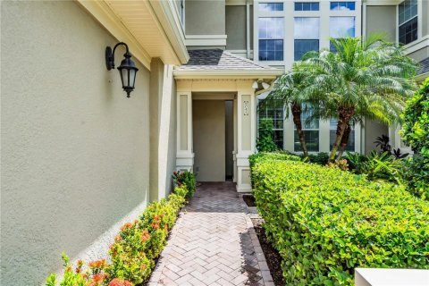 Condominio en alquiler en University Park, Florida, 2 dormitorios, 144.65 m2 № 1911917 - foto 4