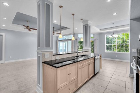 Condominio en alquiler en University Park, Florida, 2 dormitorios, 144.65 m2 № 1911917 - foto 14
