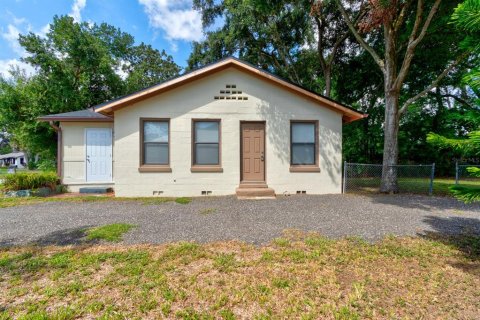 House in Holly Hill, Florida 3 bedrooms, 84.91 sq.m. № 1856285 - photo 1