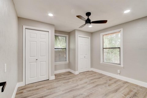 House in Holly Hill, Florida 3 bedrooms, 84.91 sq.m. № 1856285 - photo 10