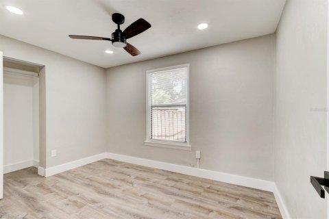 House in Holly Hill, Florida 3 bedrooms, 84.91 sq.m. № 1856285 - photo 12