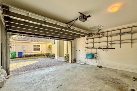 Casa en venta en Palmetto Bay, Florida, 5 dormitorios, 245.45 m2 № 1770784 - foto 6