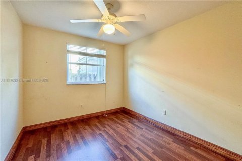 Casa en venta en Palmetto Bay, Florida, 5 dormitorios, 245.45 m2 № 1770784 - foto 11