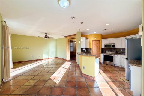 Casa en venta en Palmetto Bay, Florida, 5 dormitorios, 245.45 m2 № 1770784 - foto 29