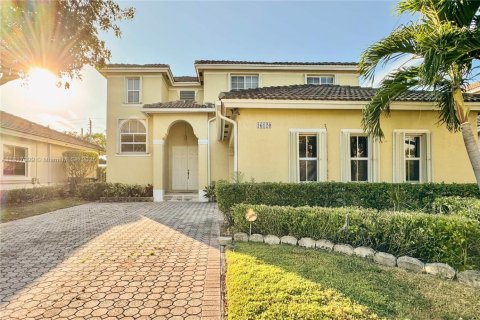 Casa en venta en Palmetto Bay, Florida, 5 dormitorios, 245.45 m2 № 1770784 - foto 18