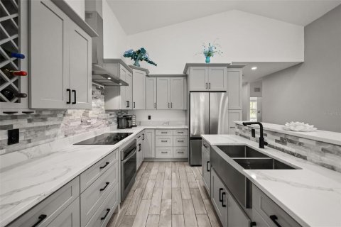 House in POINCIANA in Poinciana, Florida 3 bedrooms, 162.3 sq.m. № 2429496 - photo 6