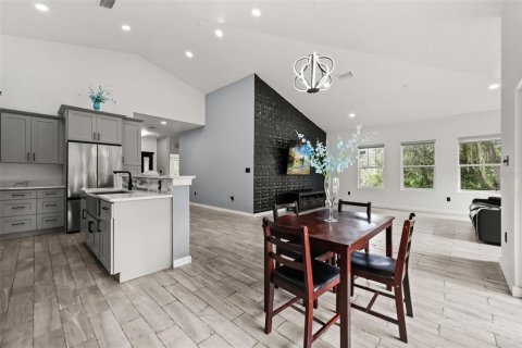 House in POINCIANA in Poinciana, Florida 3 bedrooms, 162.3 sq.m. № 2429496 - photo 5