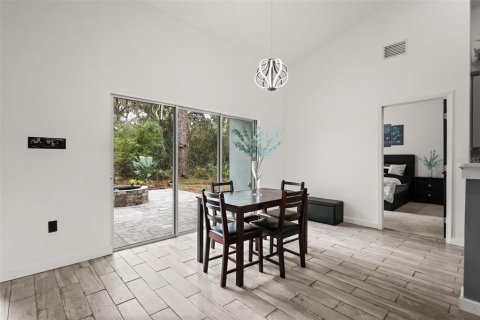 House in POINCIANA in Poinciana, Florida 3 bedrooms, 162.3 sq.m. № 2429496 - photo 9