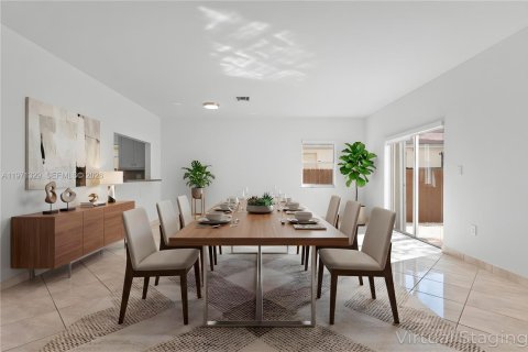 Townhouse in Miami, Florida 3 bedrooms, 211.82 sq.m. № 2032417 - photo 2