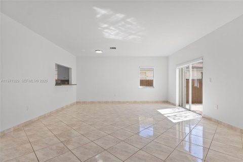 Townhouse in Miami, Florida 3 bedrooms, 211.82 sq.m. № 2032417 - photo 3