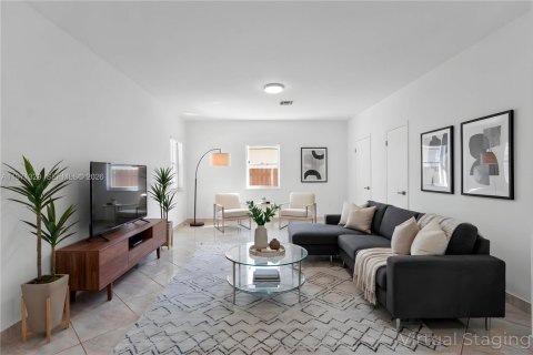 Townhouse in Miami, Florida 3 bedrooms, 211.82 sq.m. № 2032417 - photo 4