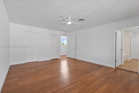 Townhouse in Miami, Florida 3 bedrooms, 211.82 sq.m. № 2032417 - photo 14