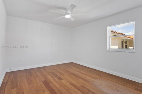 Townhouse in Miami, Florida 3 bedrooms, 211.82 sq.m. № 2032417 - photo 24