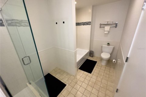 Купить кондоминиум в Киссимми, Флорида 4 комнаты, 112.04м2, № 1744595 - фото 11