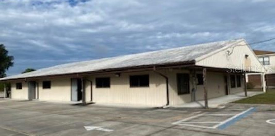 Commercial property in Merrit Island, Florida 486.81 sq.m. № 1540808
