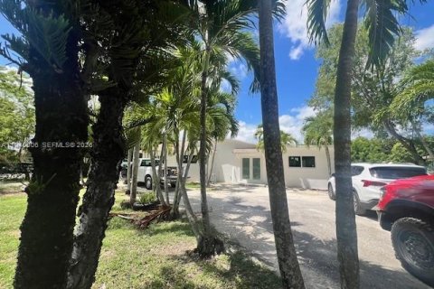 Commercial property in Homestead, Florida 1 bedroom № 1997951