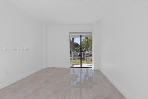 Condo in Aventura, Florida, 2 bedrooms  № 2066773 - photo 8
