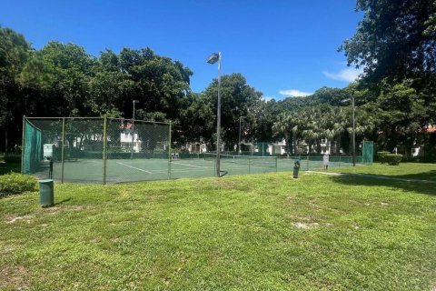 Condo in Delray Beach, Florida, 1 bedroom № 2247038 - photo 2