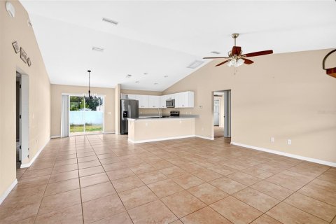 House in Citra, Florida 3 bedrooms, 133.13 sq.m. № 2287274 - photo 7