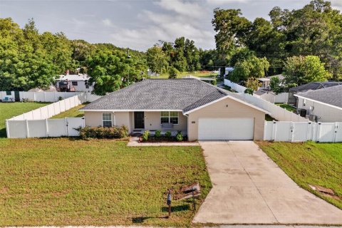 House in Citra, Florida 3 bedrooms, 133.13 sq.m. № 2287274