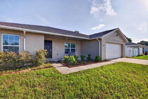 House in Citra, Florida 3 bedrooms, 133.13 sq.m. № 2287274 - photo 3