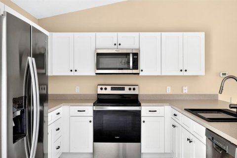 House in Citra, Florida 3 bedrooms, 133.13 sq.m. № 2287274 - photo 12