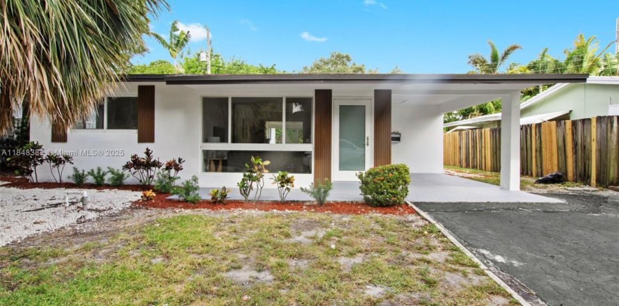 House in Wilton Manors, Florida 3 bedrooms, 116.59 sq.m. № 1848775