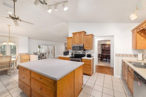 House in Ocala, Florida 4 bedrooms, 231.42 sq.m. № 2113725 - photo 23