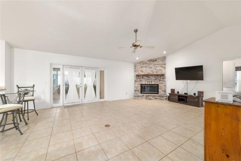 House in Ocala, Florida 4 bedrooms, 231.42 sq.m. № 2113725 - photo 7